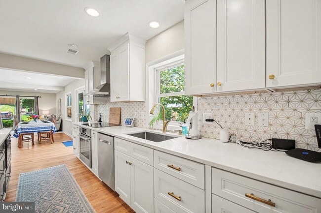 Photo - 6417 Berkshire Dr