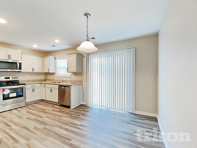 Photo - 271 Millen Dr