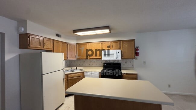 Photo - 1306 Arthur Ave Unit 7