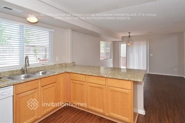 Photo - 4152 Malta St