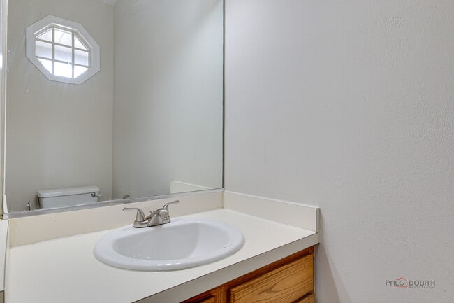 Photo - 45 S Oakhurst Dr