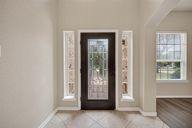 Photo - 6826 Sorrelwood Ln