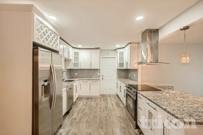 Photo - 7394 Norwich Ln