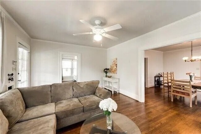 Photo - 2510 Wabash Ave