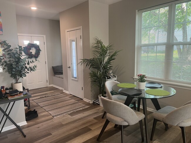 Photo - 2889 Falling Waters Dr Unit 2889