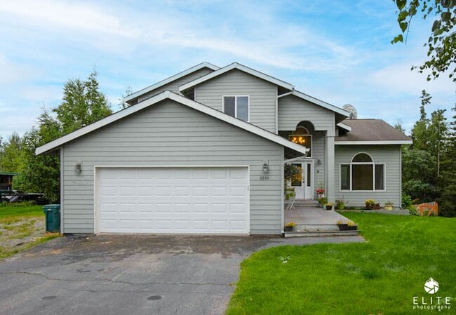 Building Photo - 4 Bedroom | 2.5 Bathroom | Garage - Conven...