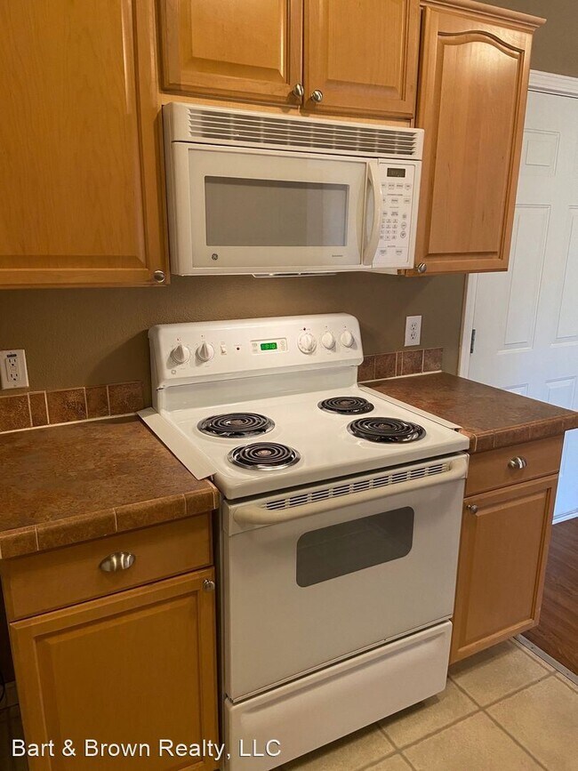 Photo - 3 br, 2 bath House - 541 Van Buren Rd.