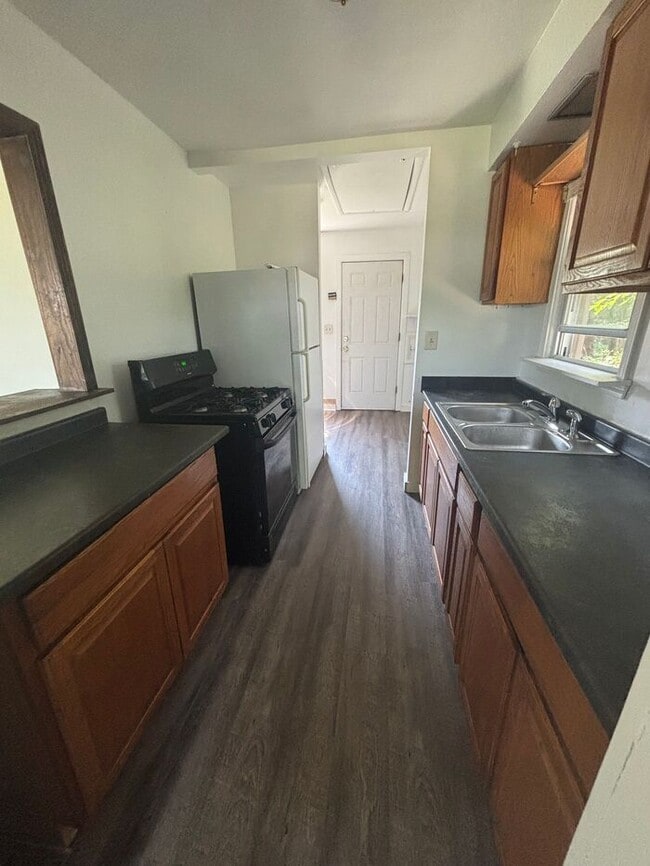 Photo - Charming 3 beds 1 bath in Cleveland! Pet f...
