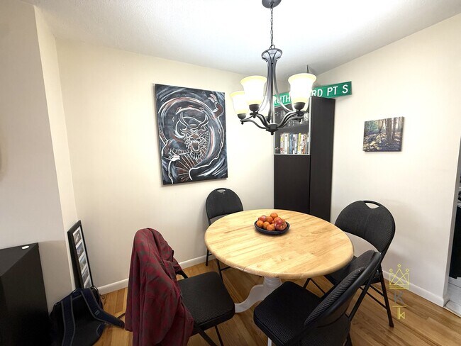 Photo - 81 Green St Unit 46