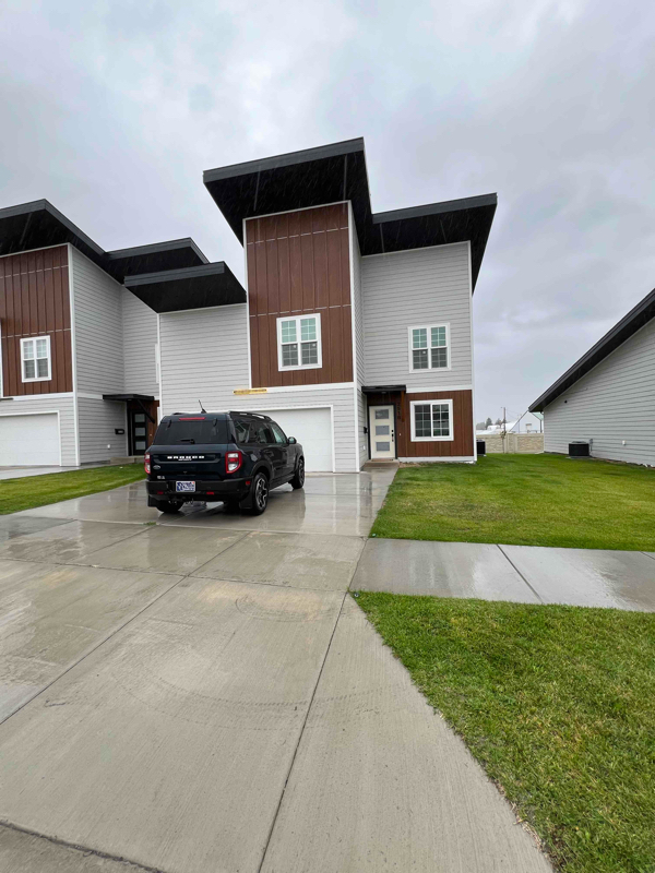 Photo - 2518 Castle Pines Dr Townhome