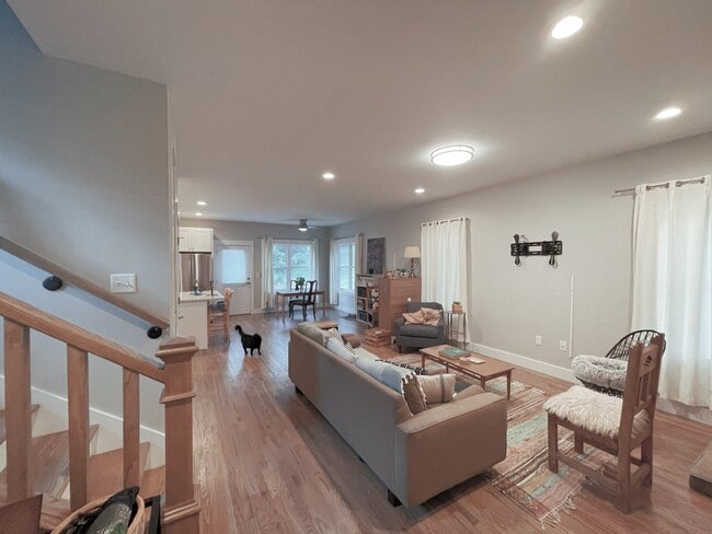 Photo - 71 Stoner Rd