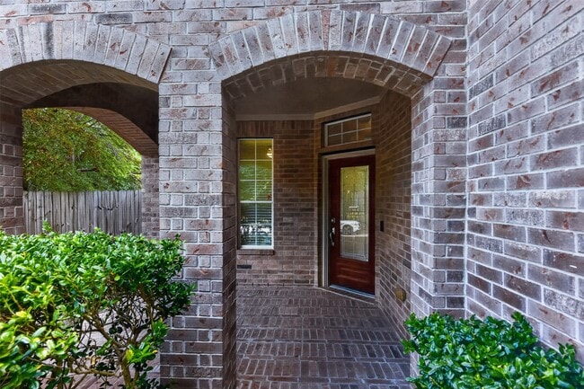 Photo - 3 W Archwyck Cir