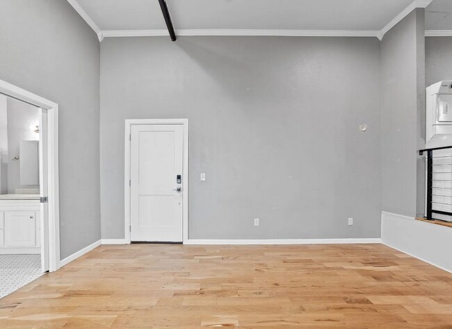 Photo - 2714 E 15th St Unit 4