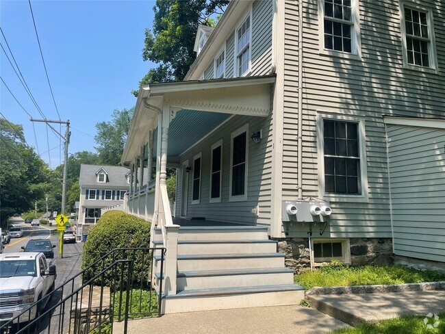 Building Photo - 603 NY-22 Rental