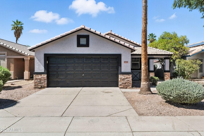 Building Photo - 1424 E Binner Dr Rental