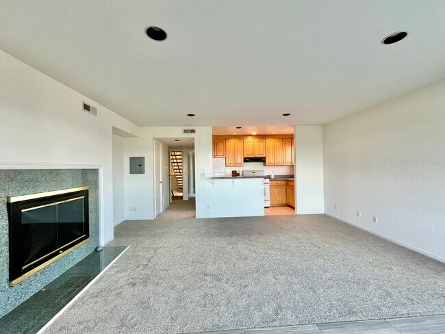 Photo - New-2Bed/1Bath With Bay Views and Walk to ... Unit A