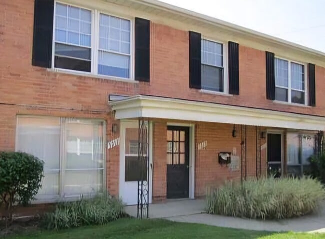 Photo - 3219 Benjamin Ave Unit 11