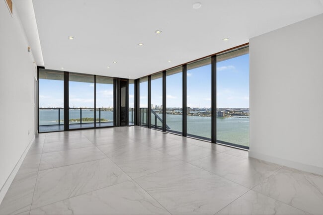 Photo - 700 NE 24th St Unit 2207