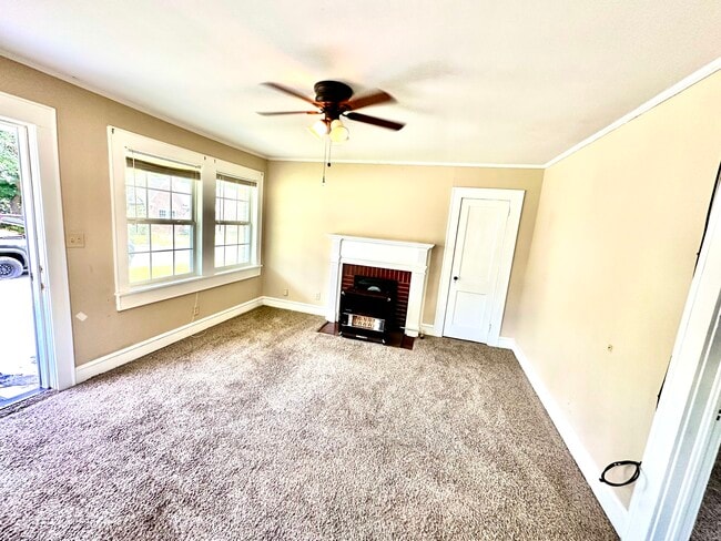 109 Brooks St