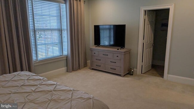 Photo - 36400 Warwick Dr