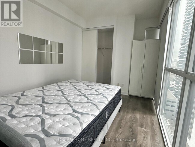 Photo - 87 Peter St Unité 2211