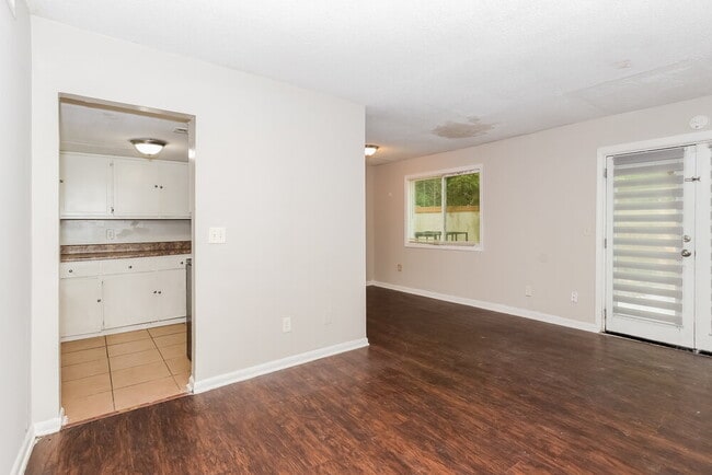 Photo - 3419 Cobbs Ferry Dr