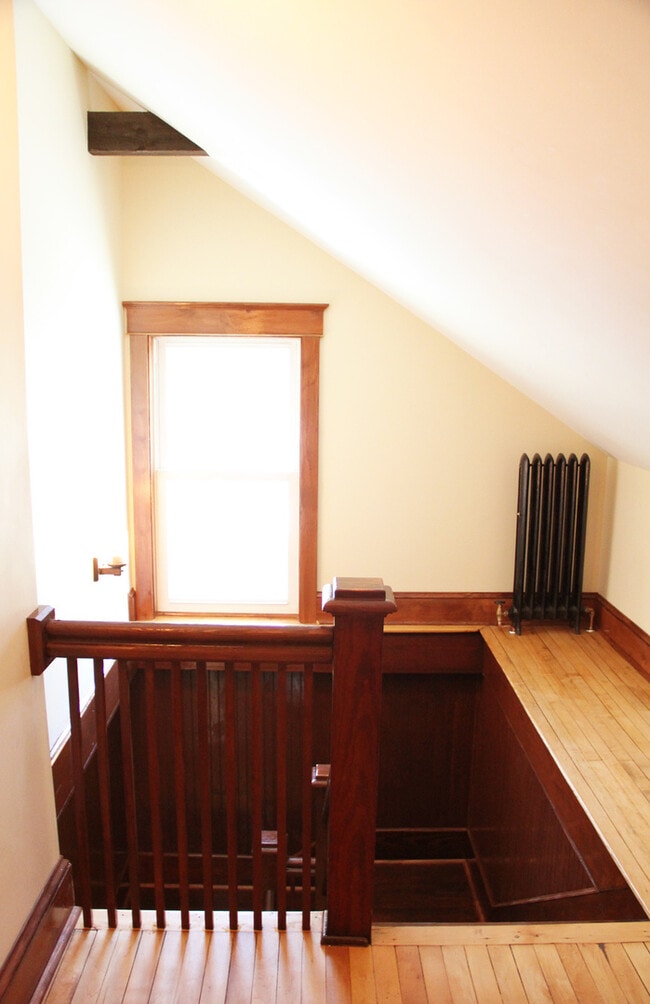 Photo - 411 Colchester Ave Unidad APT A