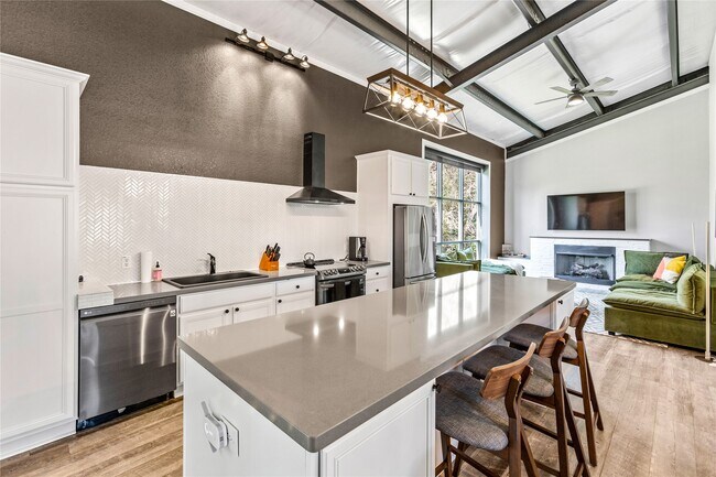 Photo - 25400 Pine Ridge Rd