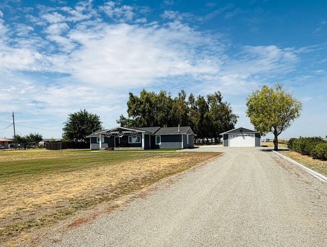 Building Photo - 11520 State Highway 152