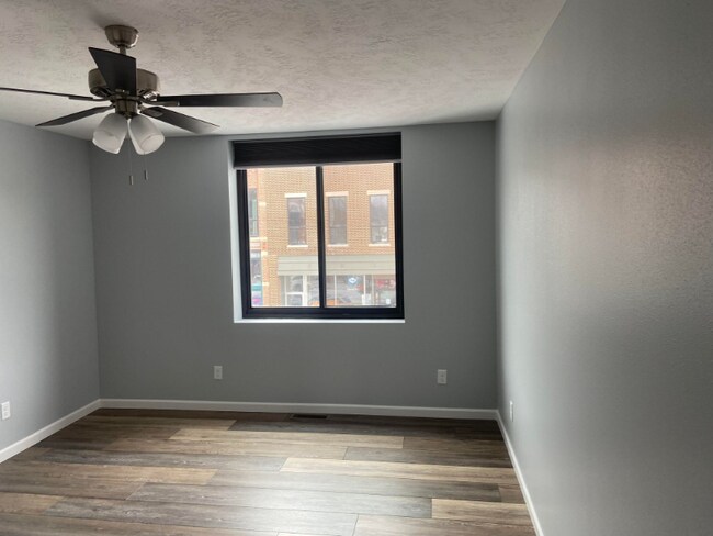 Photo - 210 W Main St Unit 2