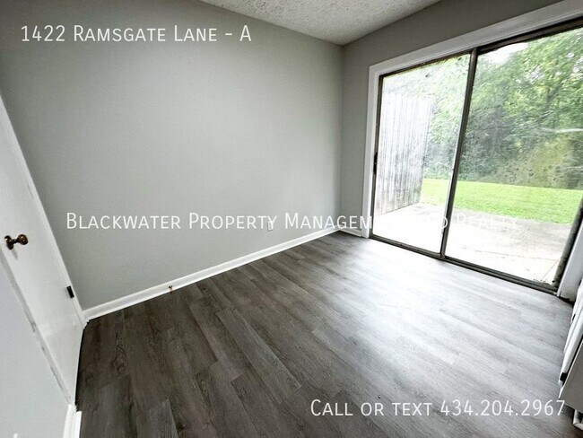 Photo - 1422 Ramsgate Ln Unit A