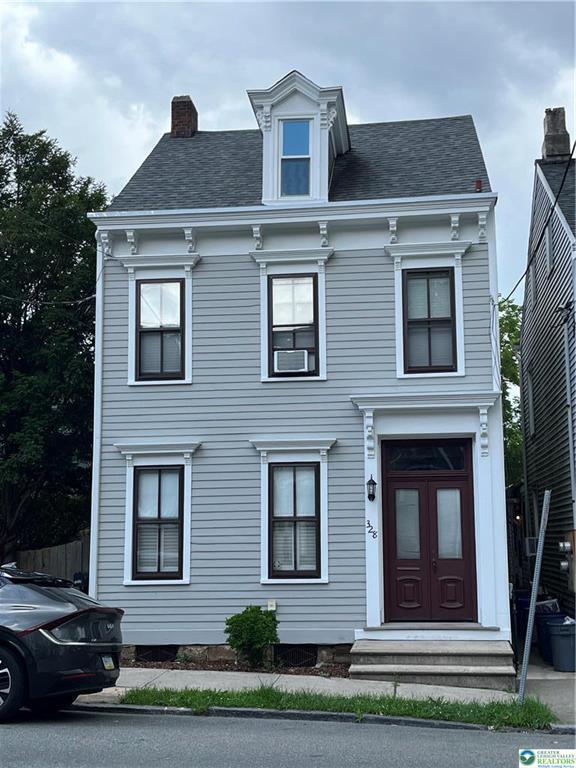 Photo - 328 Cattell St House