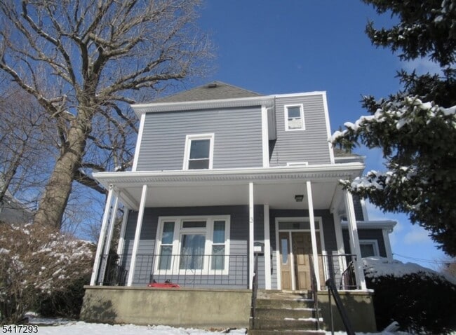 Building Photo - 3 W Fairview Ave Unit B