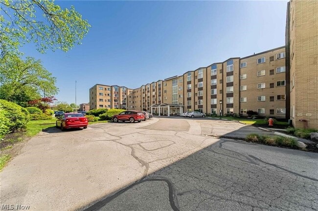 Photo - 25735 Lorain Rd Unit #513
