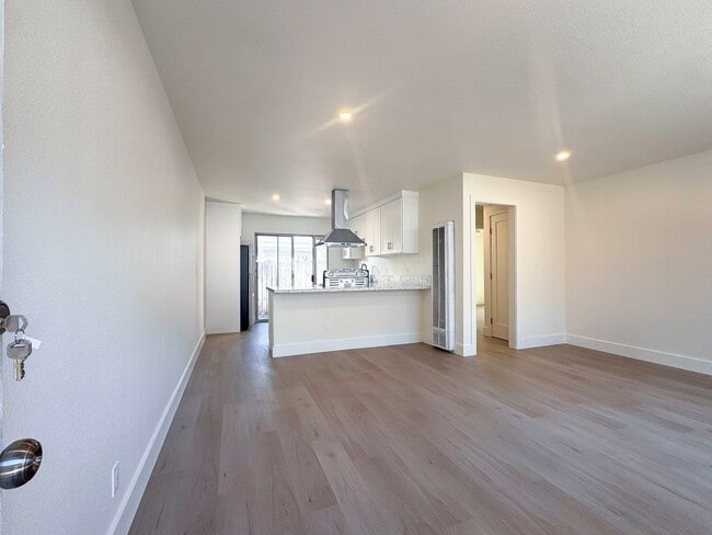 Photo - Residential Apartment near Downtown Fullerton Unidad B