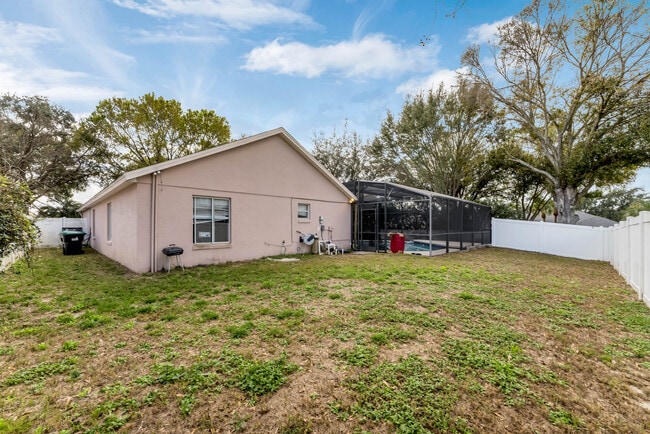 Photo - 1432 Saddleridge Dr