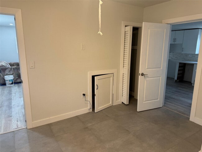 Photo - 4551 NW 12th St