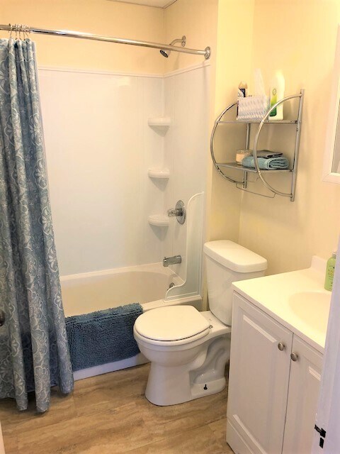 Photo - 168 Bremer St