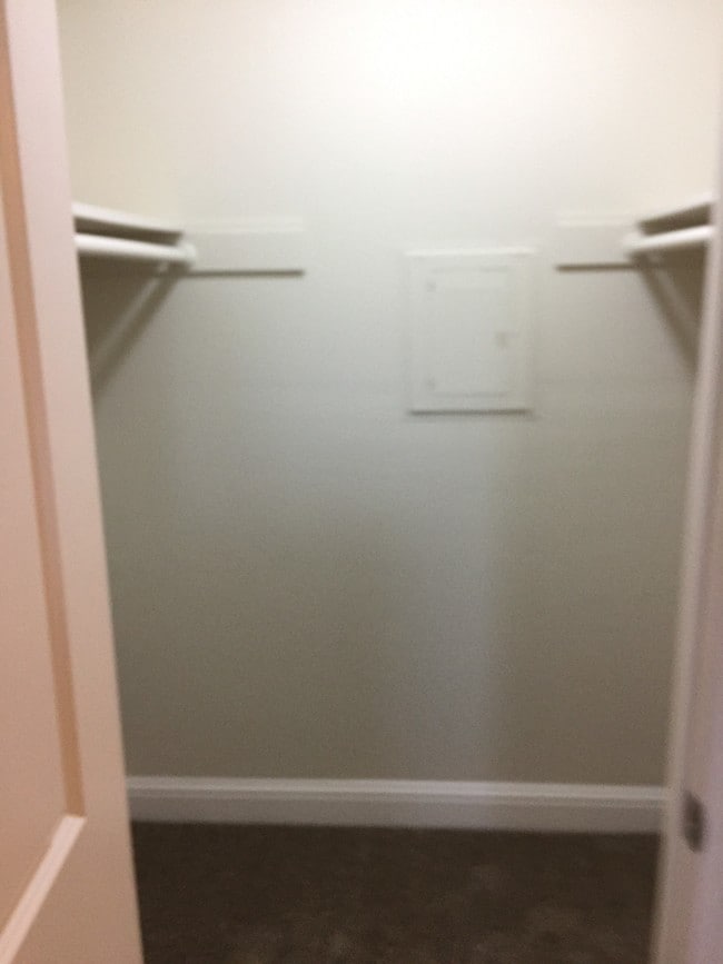 Photo - Tradewinds Apartments