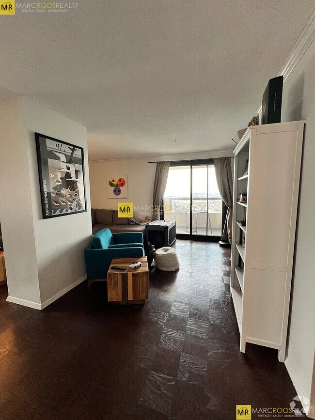 Building Photo - 85 E India Row Rental