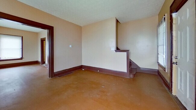 Photo - 798 E Whittier St