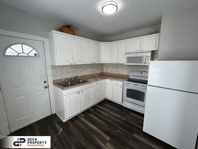 Photo - 4928 Tiemann Ave