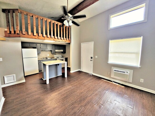 Photo - 1427 Ascent Trail NW Unit Apt C