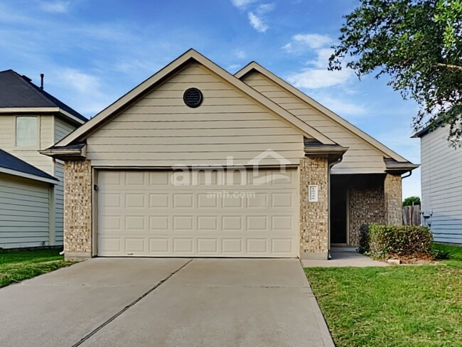 Building Photo - 15726 Regal Trace Ln