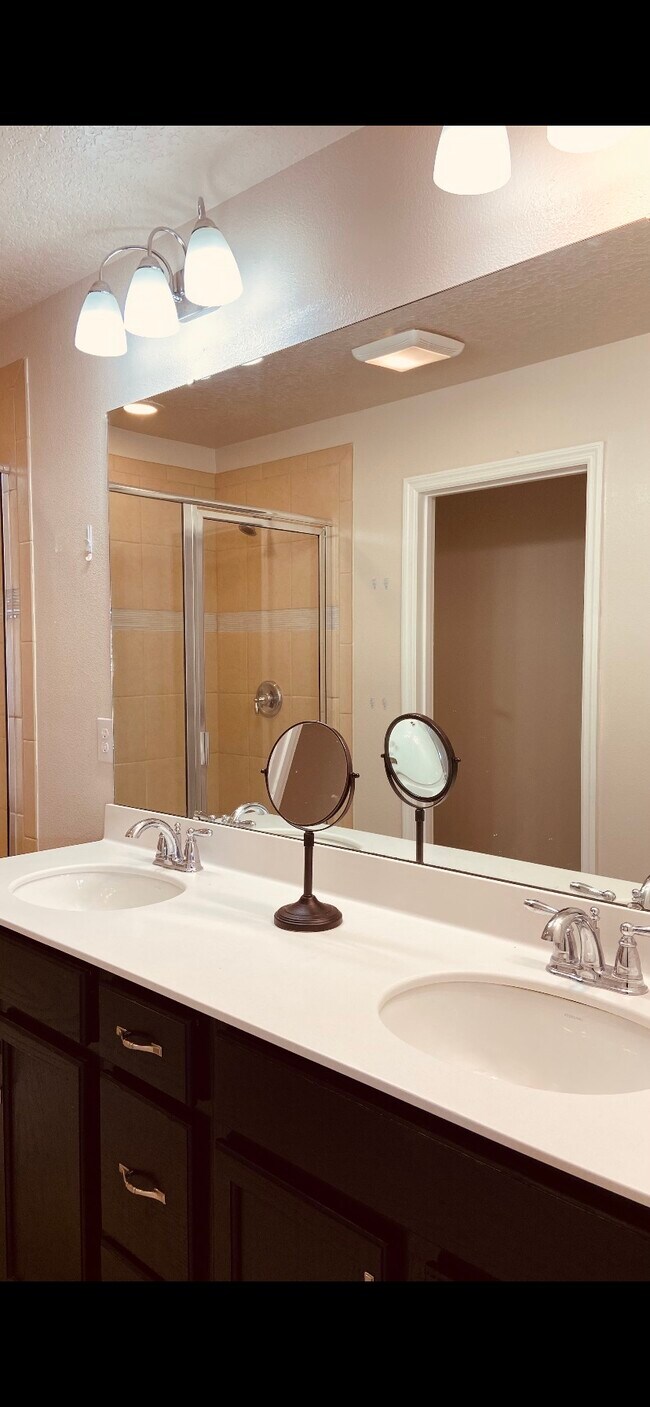 Photo - 2713 Giardino Loop