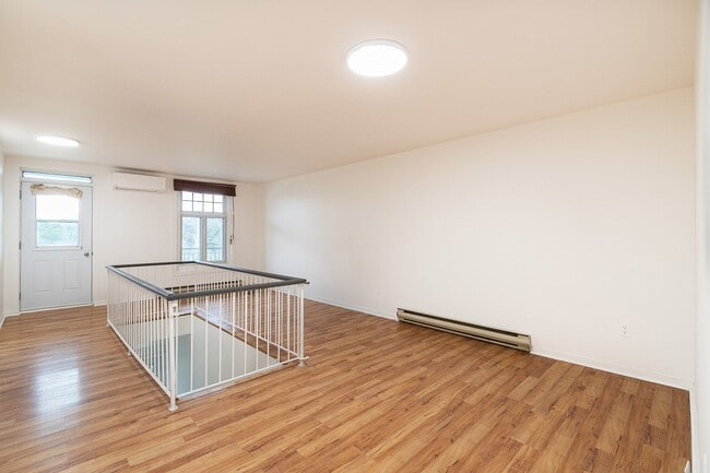 Photo - 3317 Boul. LaSalle