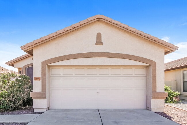 Building Photo - 6601 W Lawrence Ln