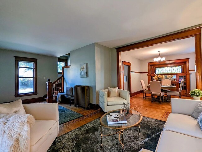 Photo - 2801 Harriet Ave