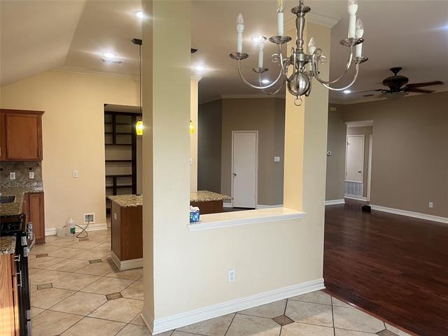 Photo - 430 Chinaberry Trail