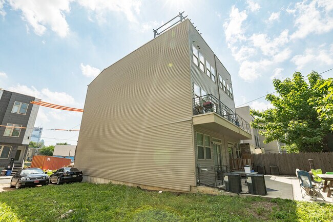 Photo - 1619 Ogden St Unit B - 1st Floor